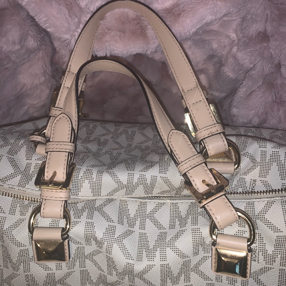 Michael Kors - Picture 3 of 11
